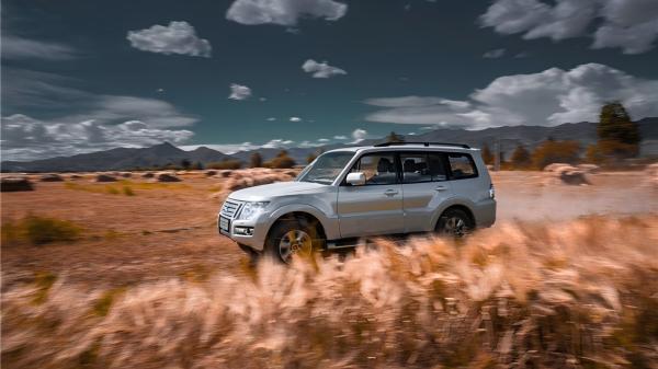 30万内高性价比进口大七座SUV？我pick 2020款帕杰罗劲畅行政版！